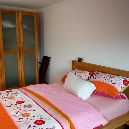 Apartment Yn E Homeie *
