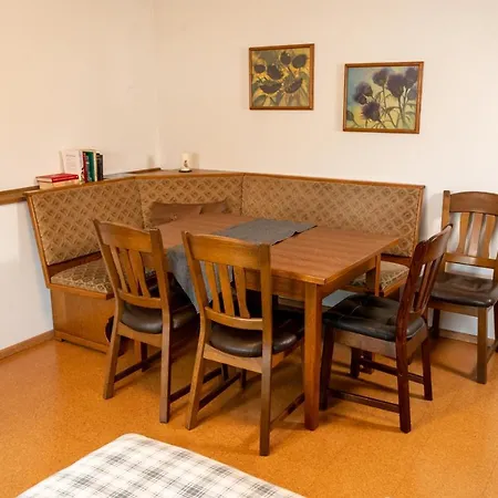 Apartment Yn E Homeie Baar (Rhineland-Palatinate)